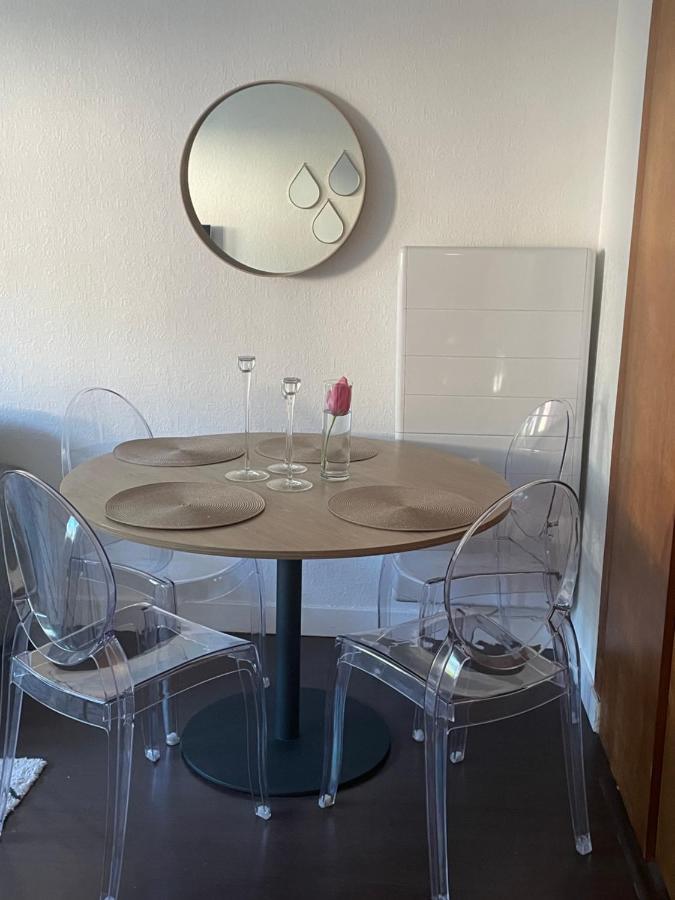 Сasa de vacaciones 50 M2 T2 Au Calme, Lumineux, Confortable, Cosy, Climatise, Privatif Avec Parking Gratuit Et Terrasse *